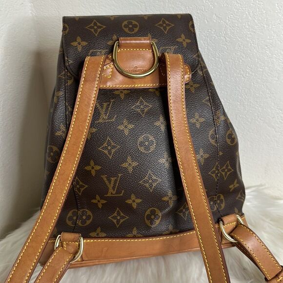 💯Authentic Louis Vuitton Monogram Backpack Small size🍀 - Picture 5 of 17